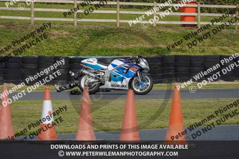 anglesey;brands hatch;cadwell park;croft;donington park;enduro digital images;event digital images;eventdigitalimages;mallory;no limits;oulton park;peter wileman photography;racing digital images;silverstone;snetterton;trackday digital images;trackday photos;vmcc banbury run;welsh 2 day enduro